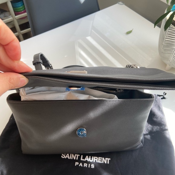 YSL Handbag - Picture 9 of 15